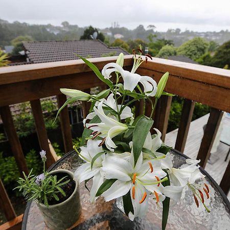 Swimming pool view&new furnished room Auckland Zewnętrze zdjęcie