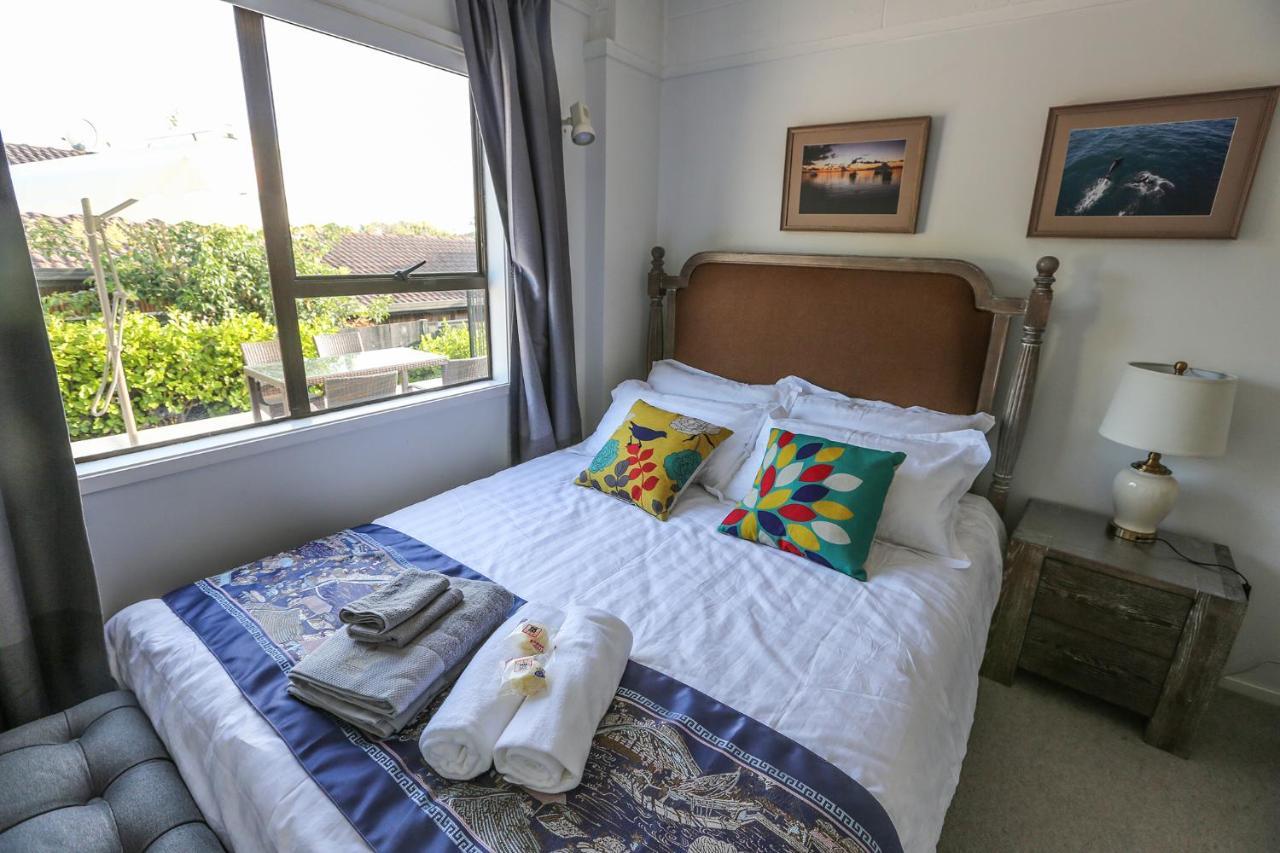 Swimming pool view&new furnished room Auckland Zewnętrze zdjęcie