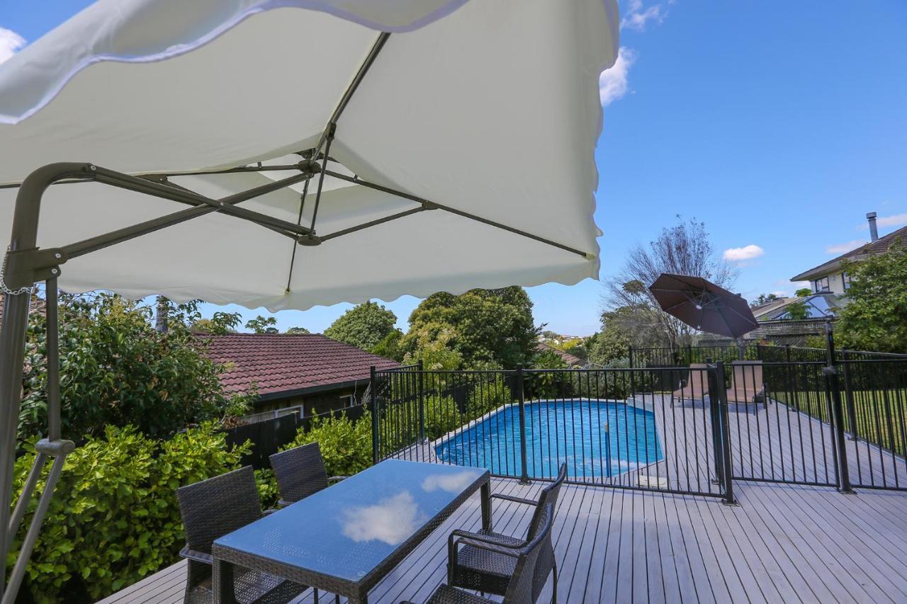 Swimming pool view&new furnished room Auckland Zewnętrze zdjęcie