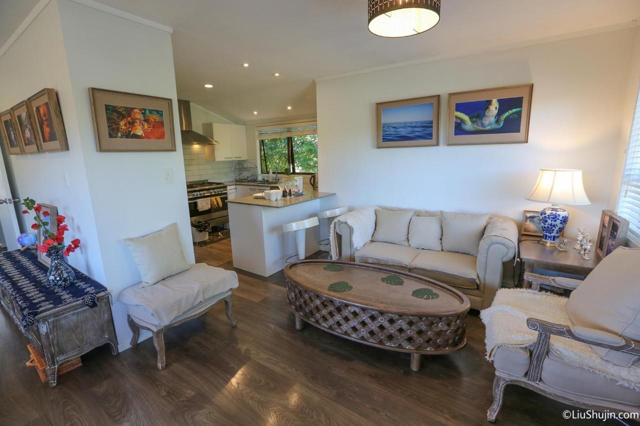 Swimming pool view&new furnished room Auckland Zewnętrze zdjęcie