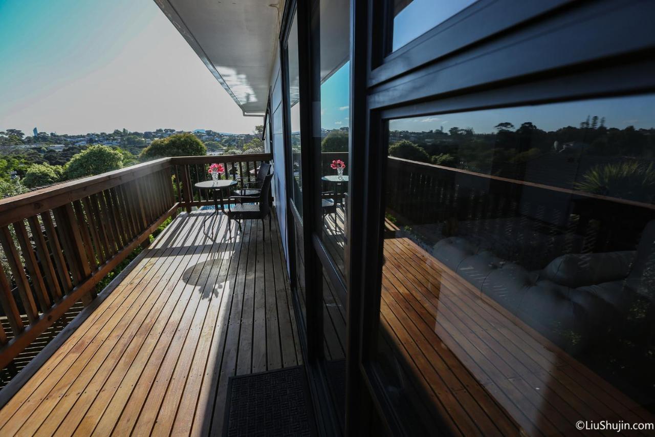 Swimming pool view&new furnished room Auckland Zewnętrze zdjęcie