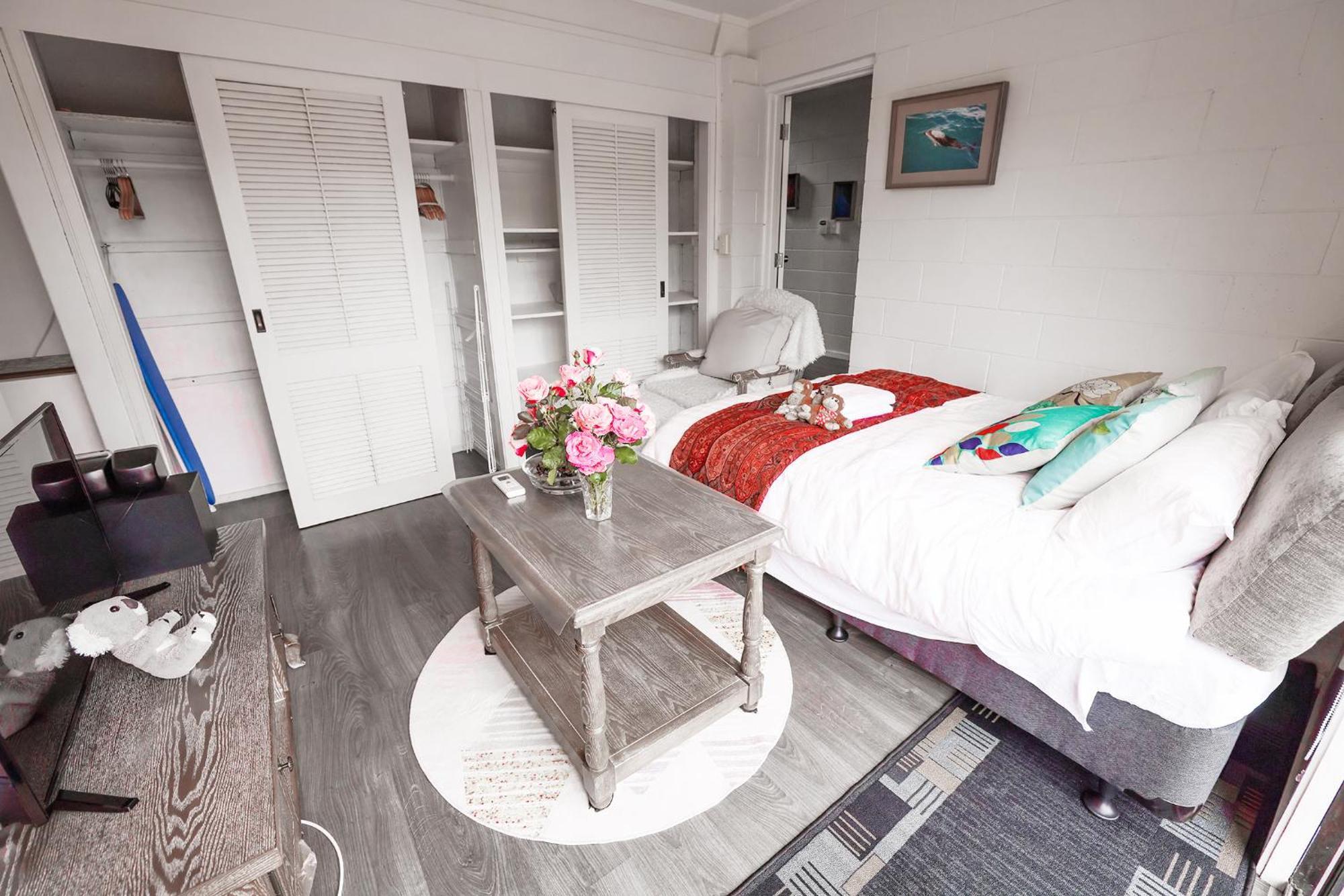 Swimming pool view&new furnished room Auckland Zewnętrze zdjęcie