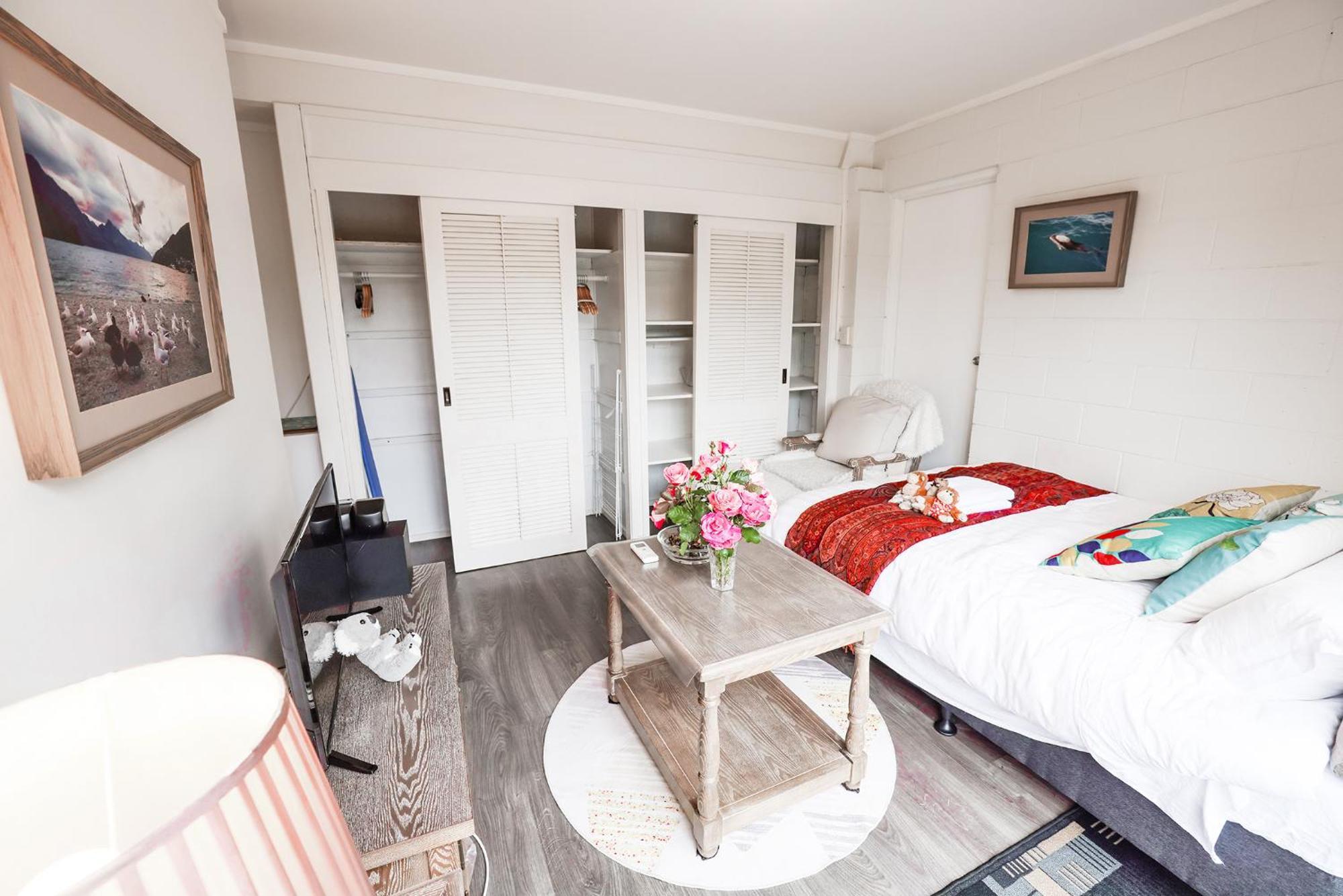 Swimming pool view&new furnished room Auckland Zewnętrze zdjęcie